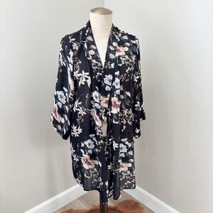 Tahari Floral Kimono Robe / cardigan